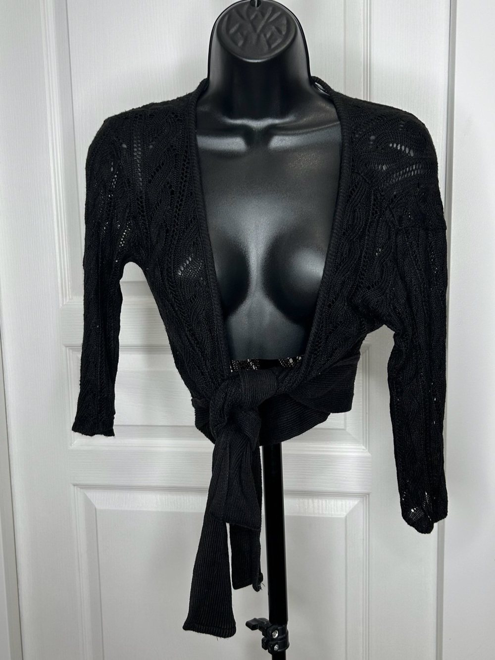 Lace cropped cardigan with tie waist
